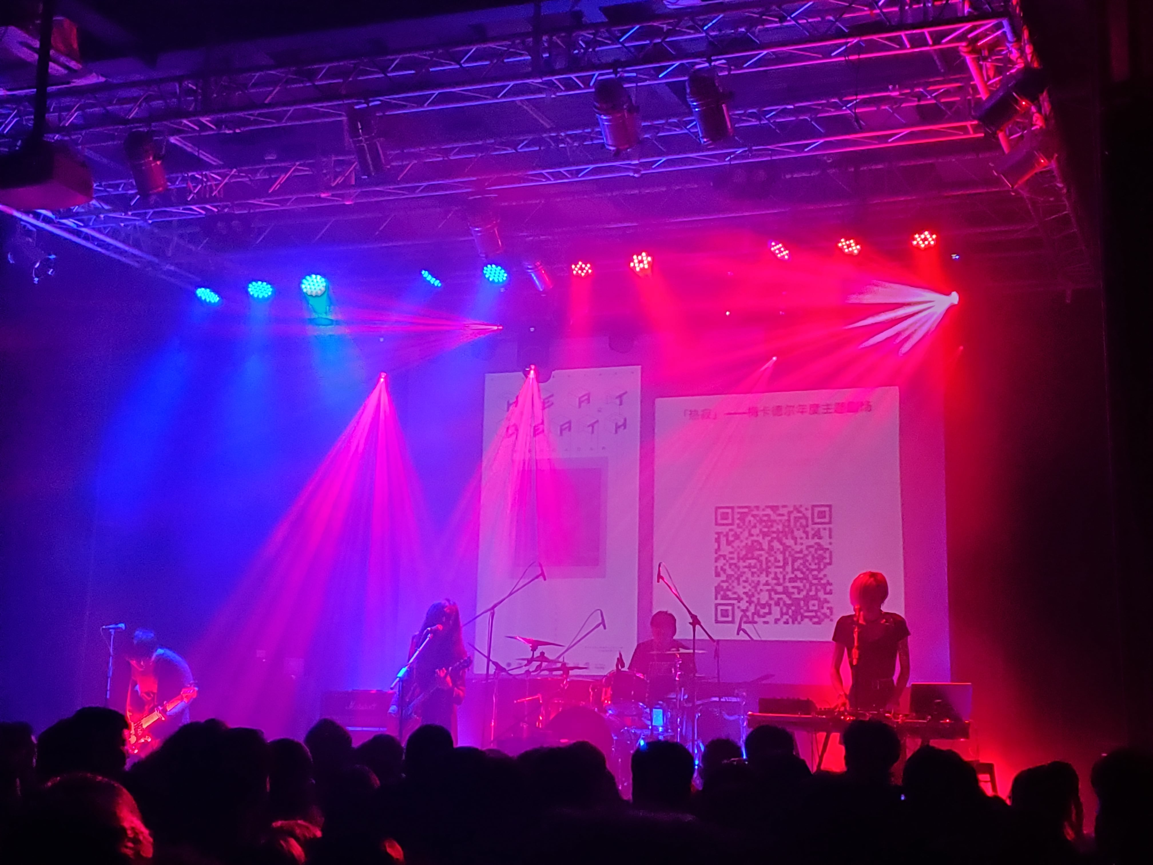 梅卡德尔 https://wumanhoblogimg.obs.cn-south-1.myhuaweicloud.com/images/mercader02.jpg